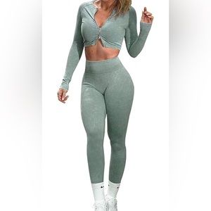 NWOT Workout outfit
